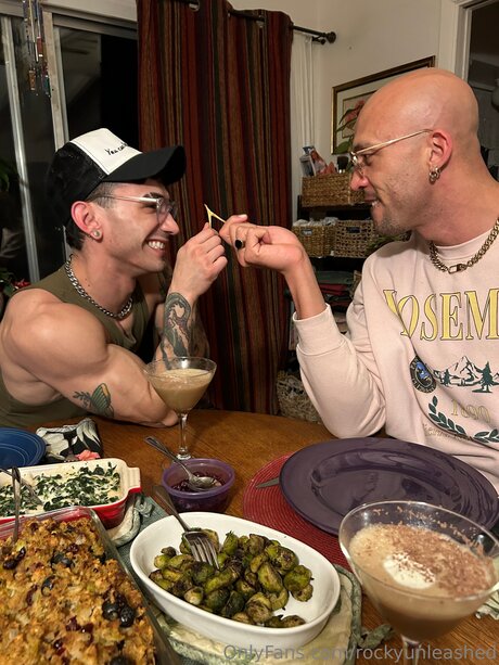 Rockyunleashed pornostar akt fotos