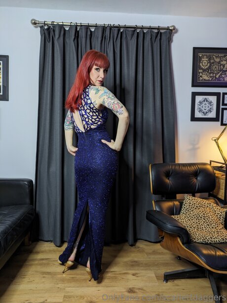 Scarlettdaggers porno hübsche bilder