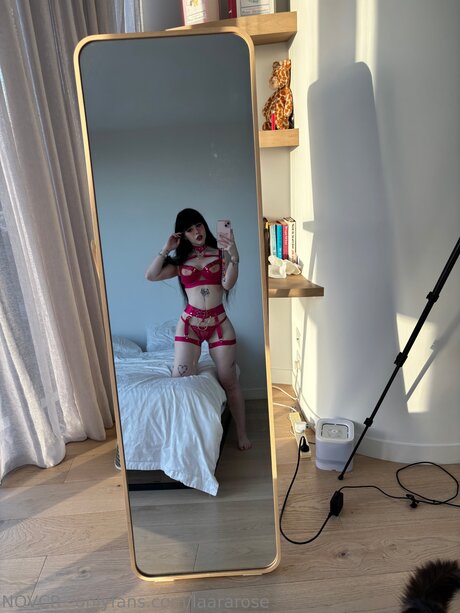 Laararose nacktheit beste foto