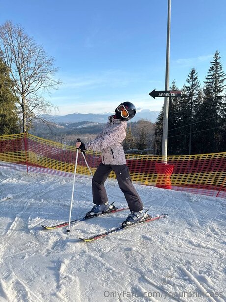 Yoourpriincess model xxx galerie