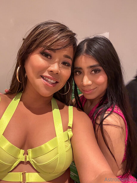 Astrodomina schauspielerin pornographische galerien