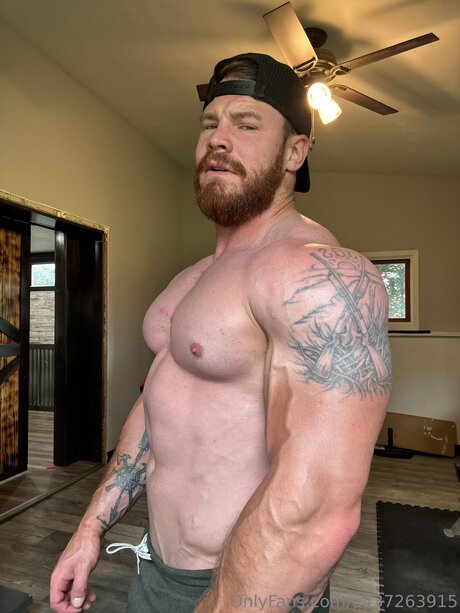 U437263915 xxx kostenlose foto