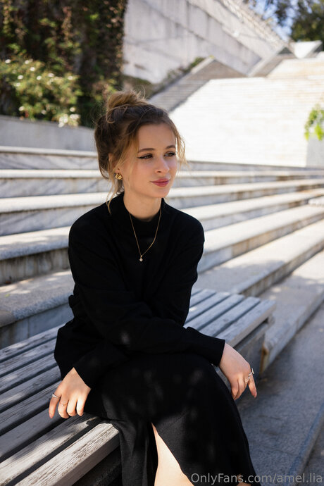 Amel Lia heiße porno foto