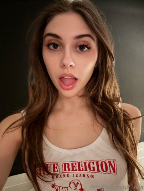 F Iona freie nackt fotos