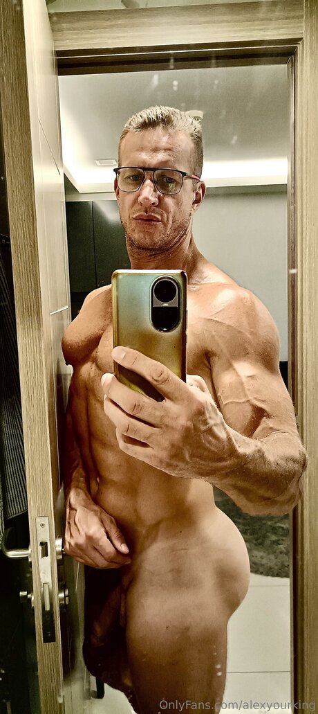 Alexyourking pornostar xxx archiv