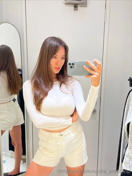 Sasha Araki Vip nacktheit heiße galerie