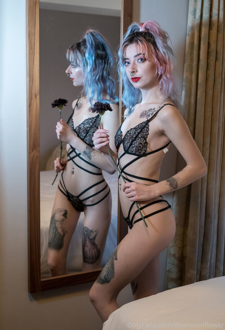 Lily Moonflower_ kostenlose nackte bilder