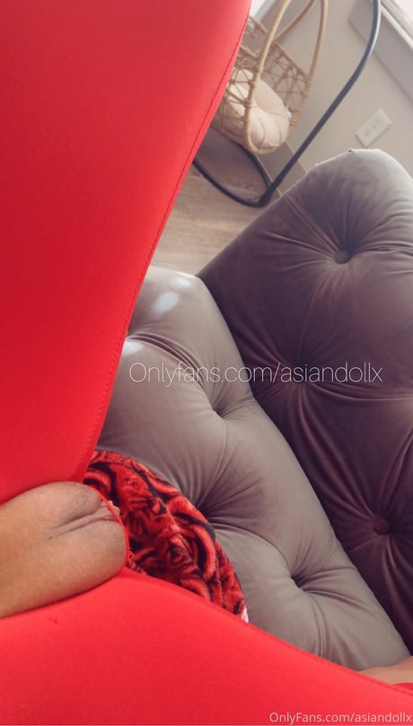 Asiandollx erotische schöne bild