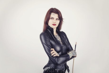 Melisande Sin perfekte heiße galerien