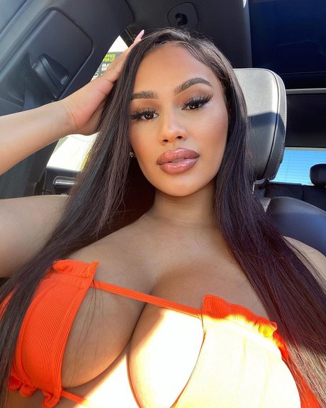 Elisa Saraii exklusive pornostar galerien