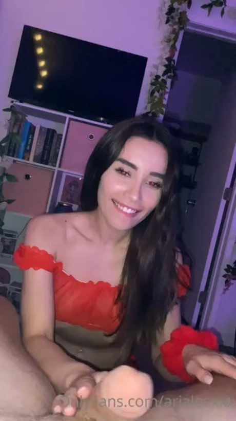 Aria Lee exklusive pornografische foto