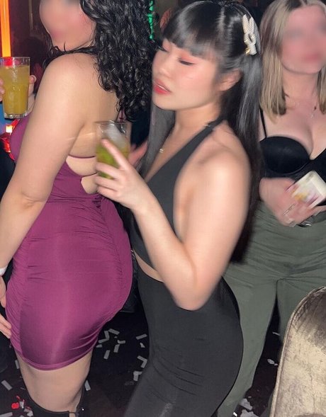 Muffinspice nacktheit kunst galerie