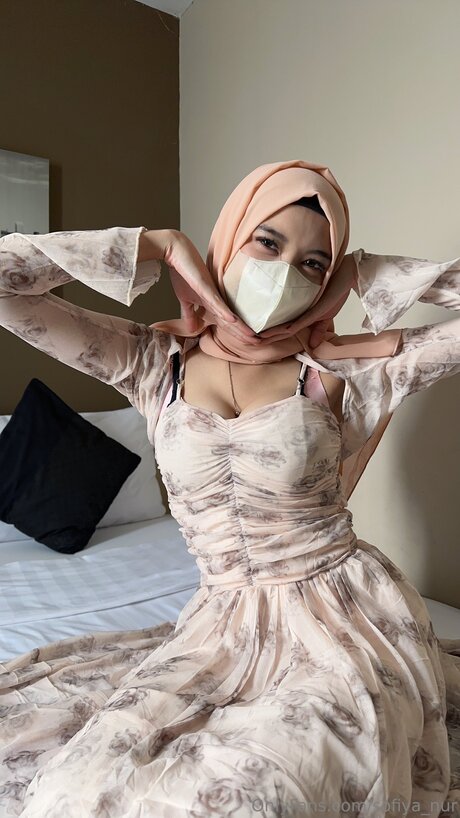 Sofiya Nur xxx pornographische bilder