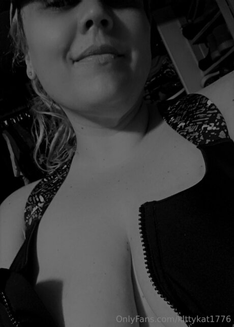 Kittykat1776 hd akt archiv