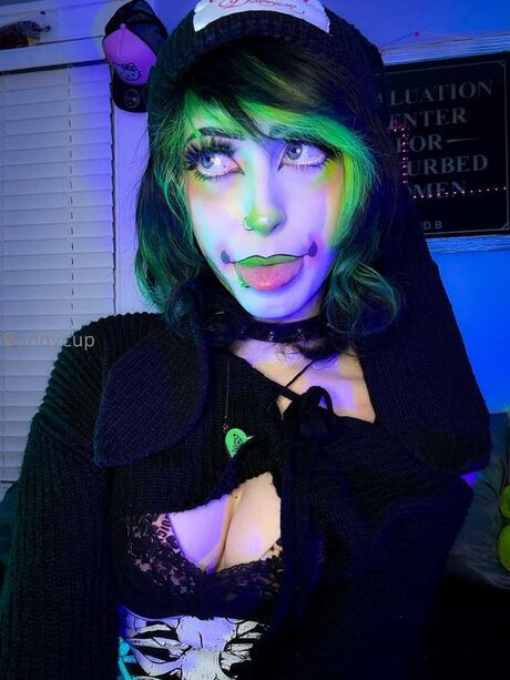 Bunnycup erwachsene pornografische bilder