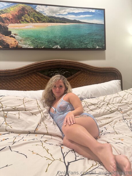 Lil Midgetbaddie erwachsene sexy galerie