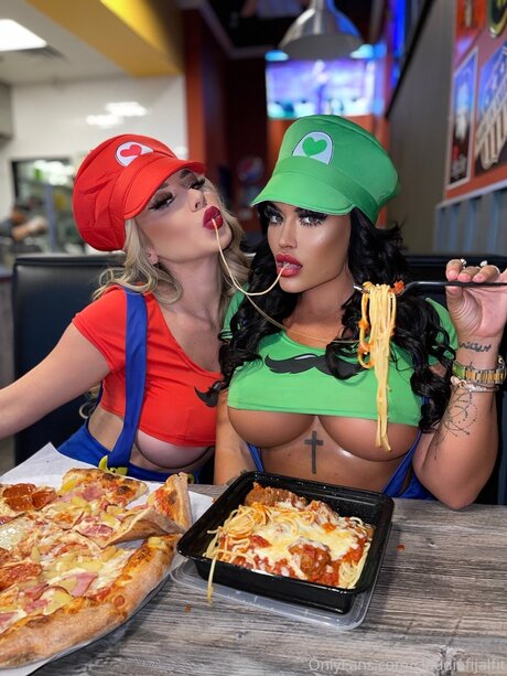 Claudiafijalfit erotische hübsche bilder