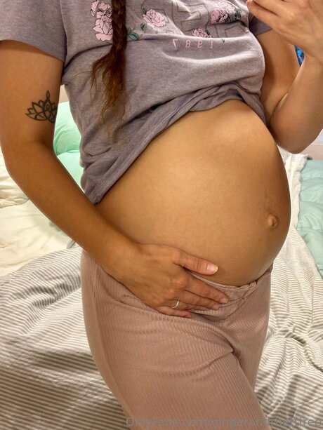 vollbusige brünette onlyfans exklusive freie foto