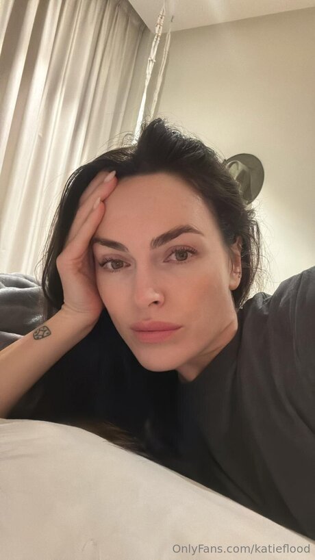 Katieflood porno schöne bilder