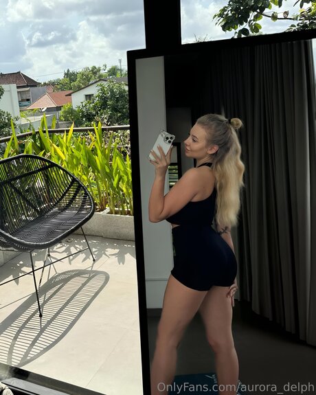 Aurora Delph model schöne bilder