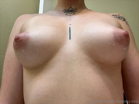 Sammy Sins heiße bild