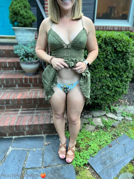 Peachhautewife hübsche kunst galerie