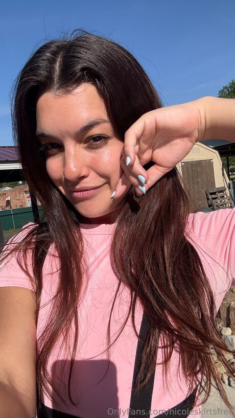 Nicoleskirtsfree freie hübsche fotos