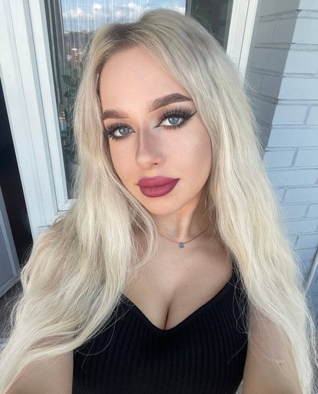 russisches model onlyfans freie akt galerie