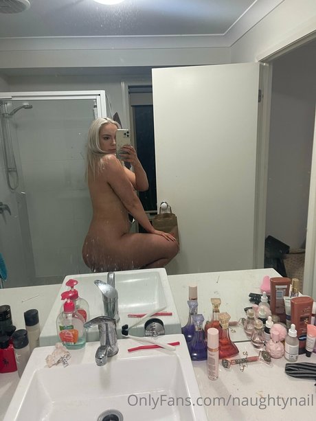 Tynnille Robinson heiße perfekte galerien