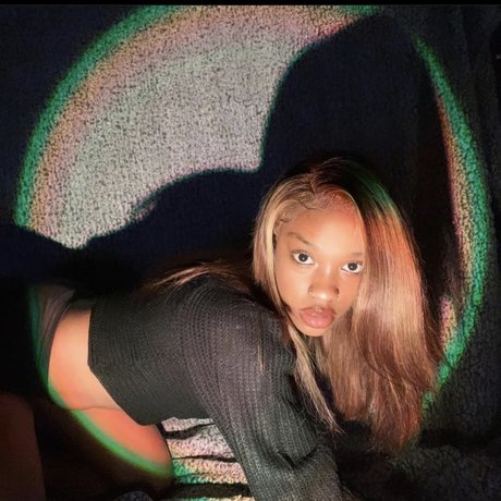 Little Me kostenlose pornostar bild