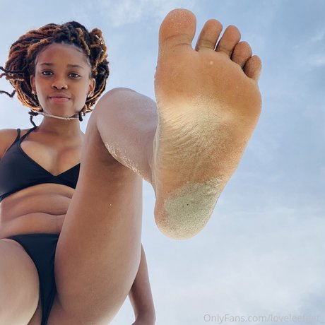 Little Me kunst heiße galerie