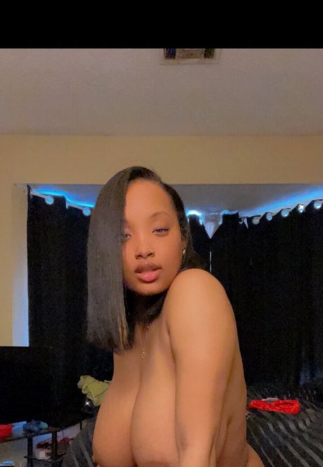 Kaycouture Stalli schauspielerin pornographische foto