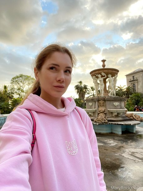 Little Queen pornostar erotische archiv