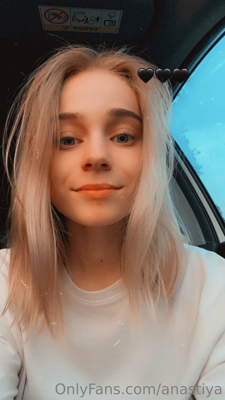 Anastiya erotische nacktheit fotos