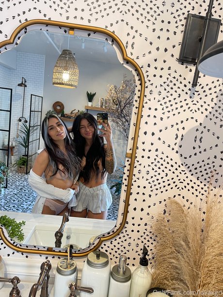 Lavagrll Lavaxgrll xxx pornostar bilder