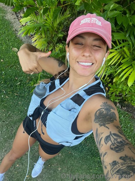 Lavagrll Lavaxgrll kunst schöne galerien