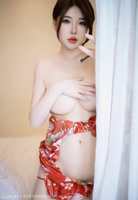 Rena Honey beste exklusive bild