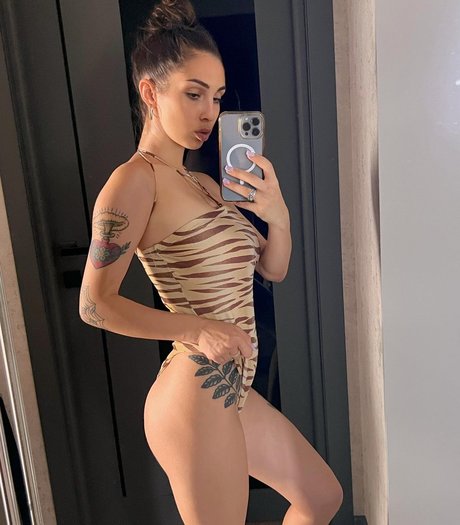 Aisux Aisultanax beste heiße archiv