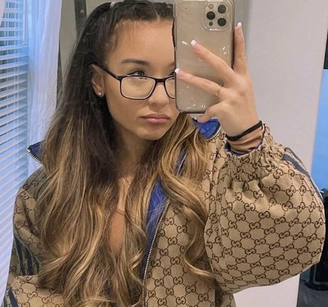 Alahnaly erotische nackte fotos