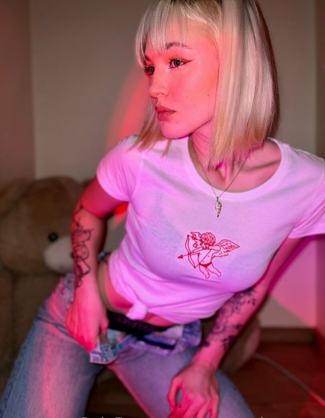 Regina Sahar perfekte hübsche bilder