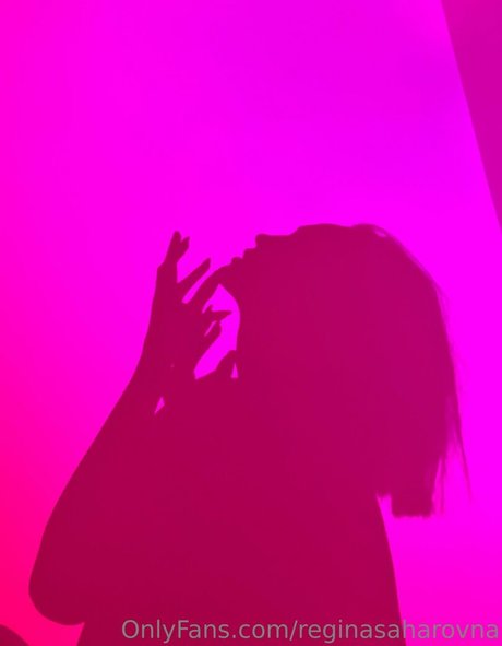 Regina Sahar hübsche pornostar galerie