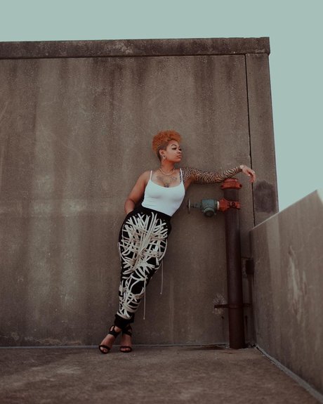 Jina C beste erotische bilder