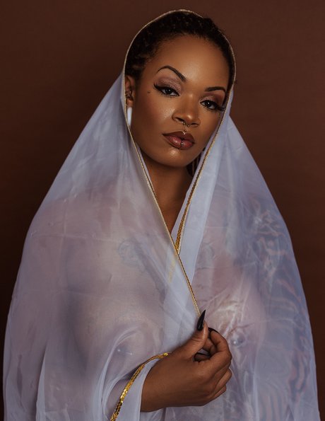 Jina C schauspielerin porno bilder