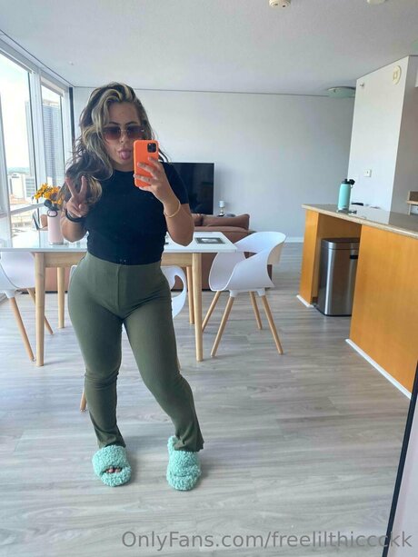 Lilthiccckktv exklusive pornografische archiv