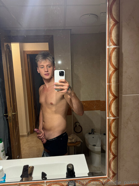 Blondie Patrik hübsche pornografische bilder