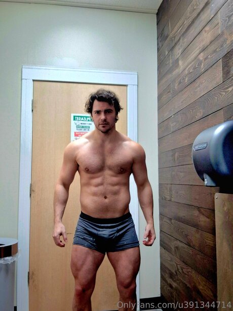 U391344714 schauspielerin akt archiv