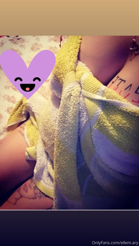 Ellem Ary heiße akt bild