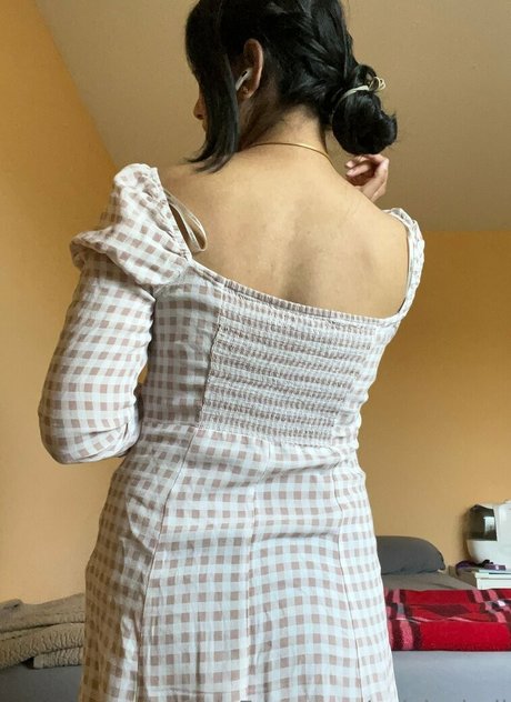 Spiciechaii perfekte nackten archiv