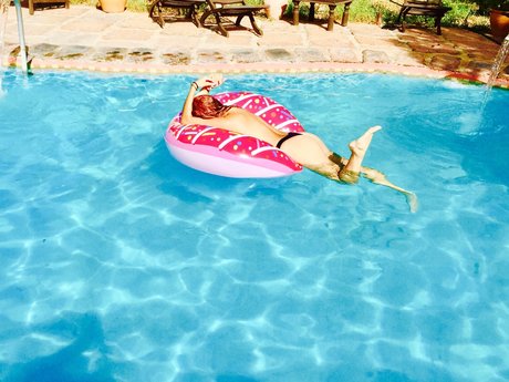 Valensoloella schauspielerin galerien