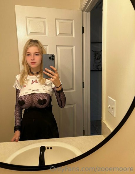 zooemoore pornostar erotische foto